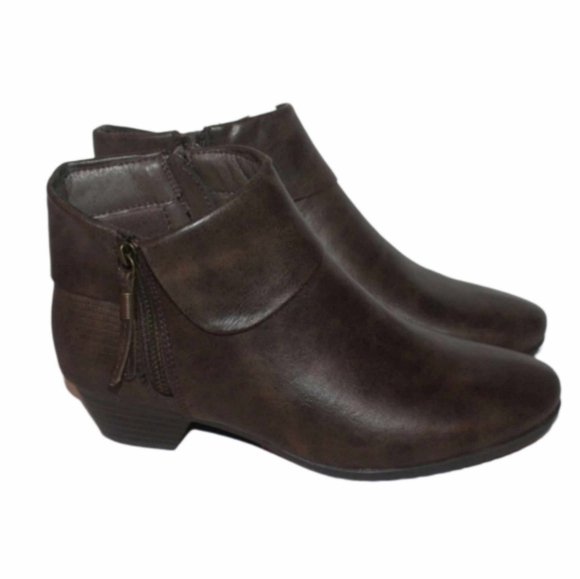 Women's PU Leather Ankle Booties - Picture 7 of 16